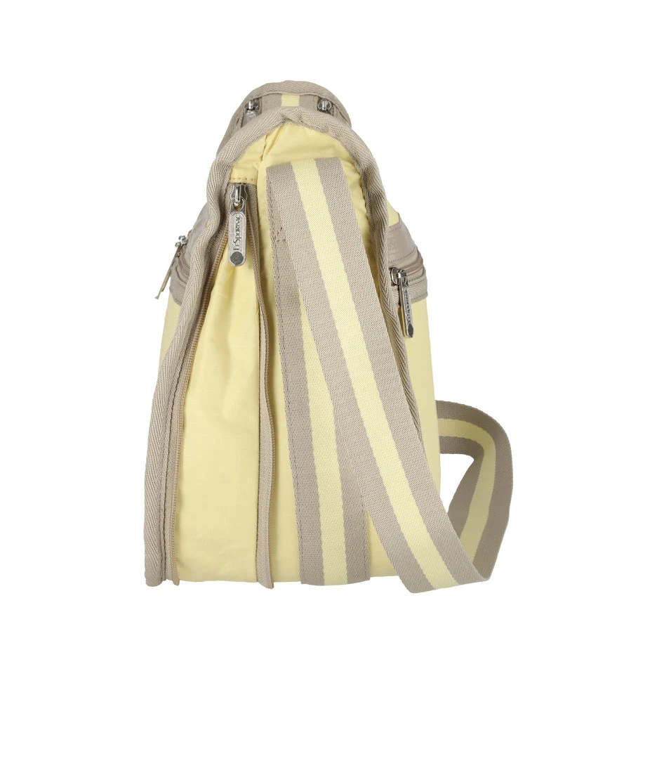 LeSportsac Deluxe Everyday Bag 5 LeSportsac Deluxe Everyday Bag